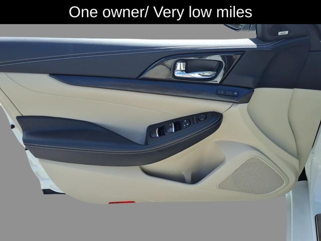 2023 Nissan Maxima Platinum