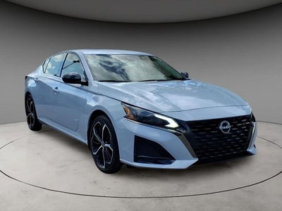 2023 Nissan Altima SR