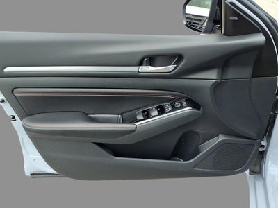 2023 Nissan Altima SR