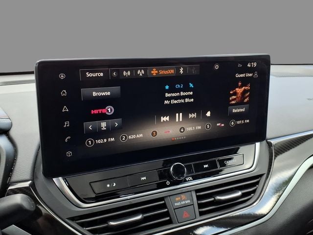2023 Nissan Altima SR