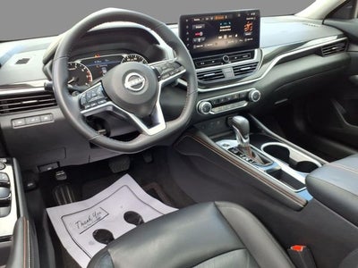 2023 Nissan Altima SR