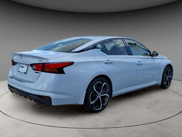 2023 Nissan Altima SR