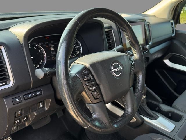 2022 Nissan Frontier Crew Cab SV