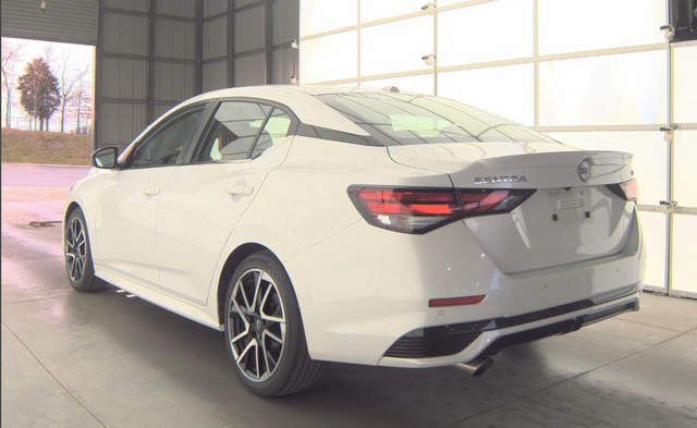 2025 Nissan Sentra SR