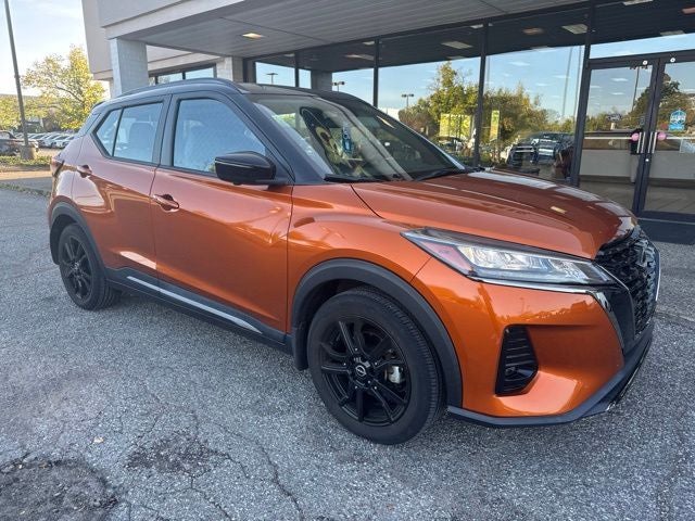 2023 Nissan Kicks SR