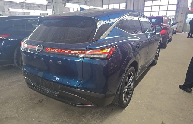 2025 Nissan Murano SL