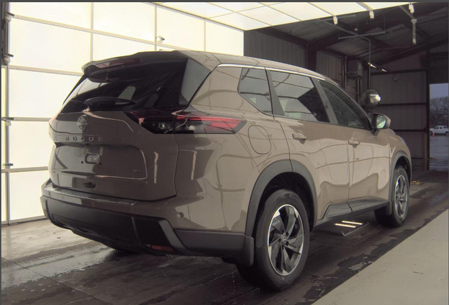 2025 Nissan Rogue SV