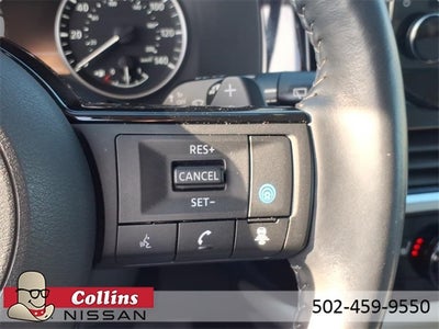 2023 Nissan Pathfinder SL