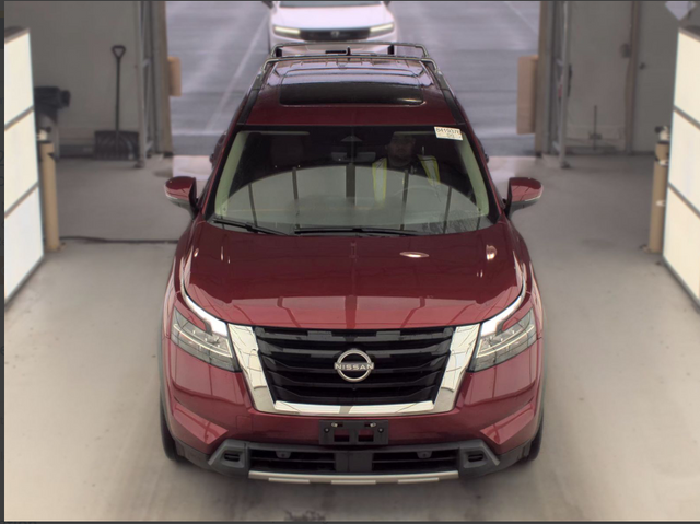 2024 Nissan Pathfinder Platinum