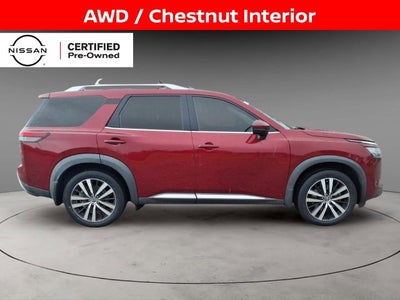 2024 Nissan Pathfinder Platinum