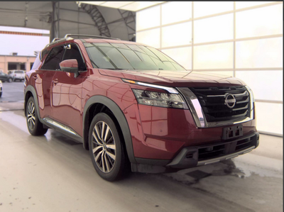 2024 Nissan Pathfinder Platinum