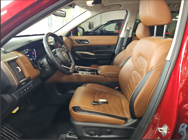 2024 Nissan Pathfinder Platinum