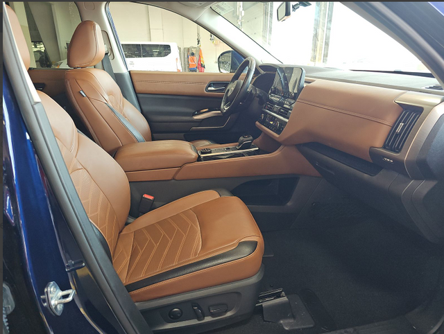 2024 Nissan Pathfinder Platinum