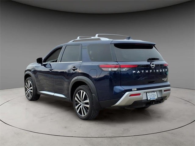 2025 Nissan Pathfinder Platinum