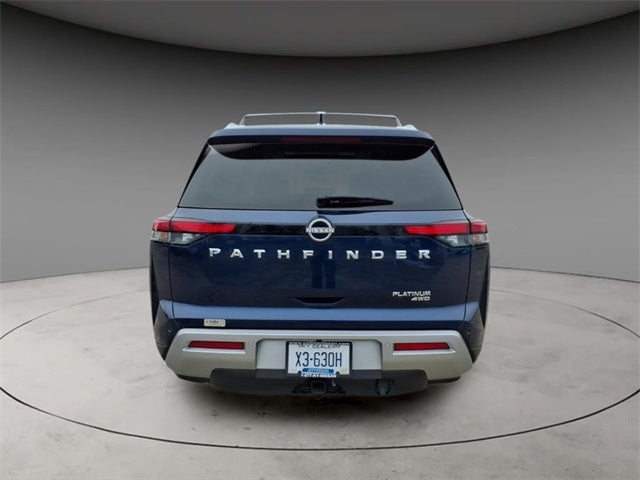 2025 Nissan Pathfinder Platinum