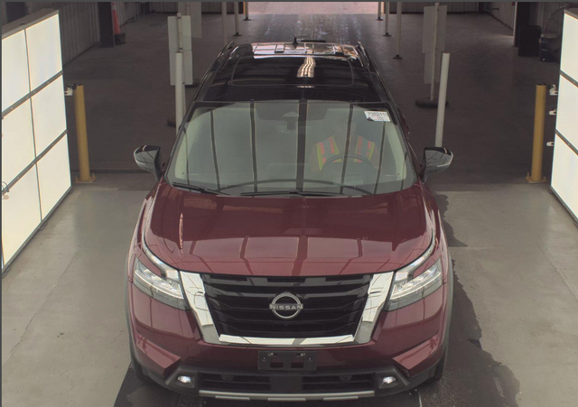 2024 Nissan Pathfinder Platinum