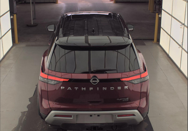 2024 Nissan Pathfinder Platinum