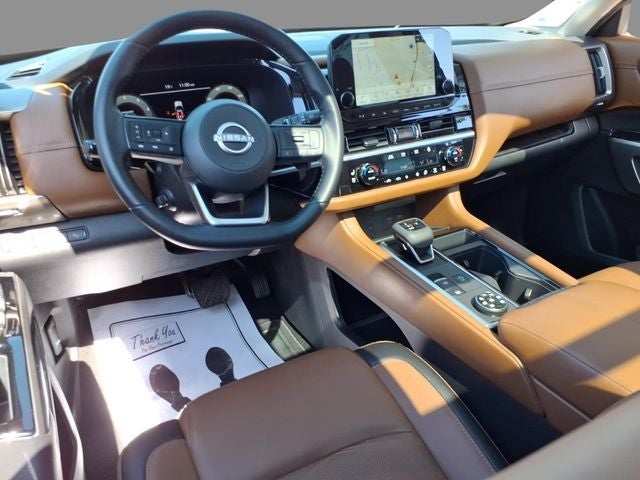 2025 Nissan Pathfinder Platinum