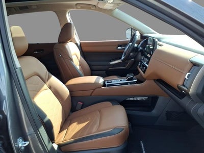 2025 Nissan Pathfinder Platinum