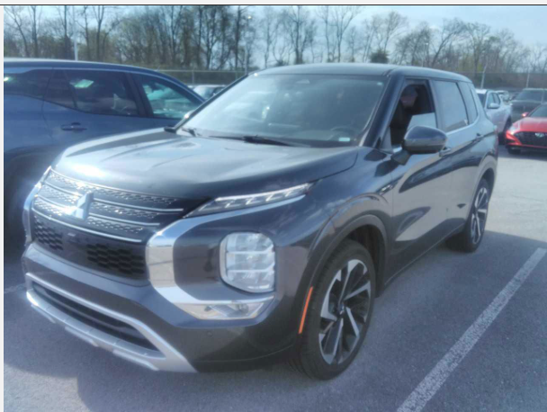 2024 Mitsubishi Outlander SE