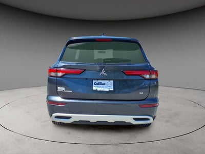 2024 Mitsubishi Outlander SE