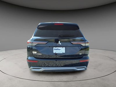 2025 Mitsubishi Outlander SE
