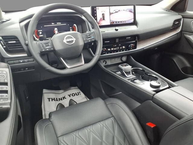 2025 Nissan Rogue Platinum