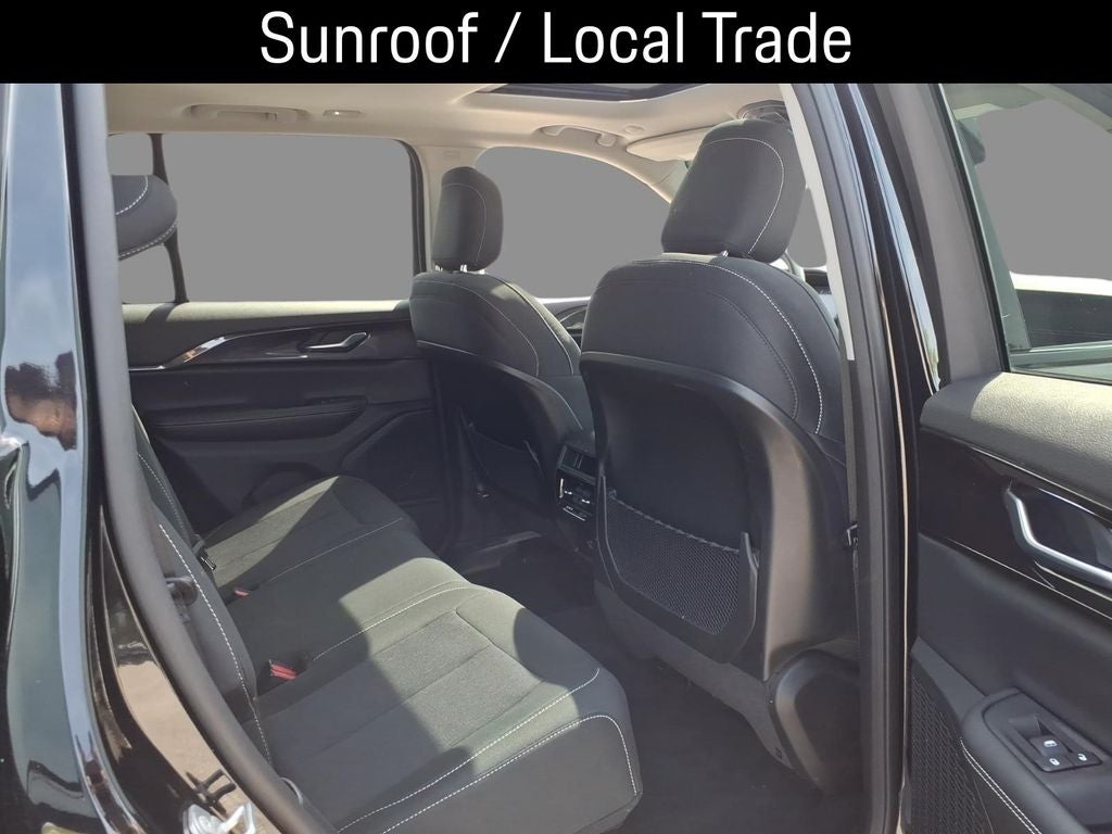 2023 Jeep Grand Cherokee Laredo