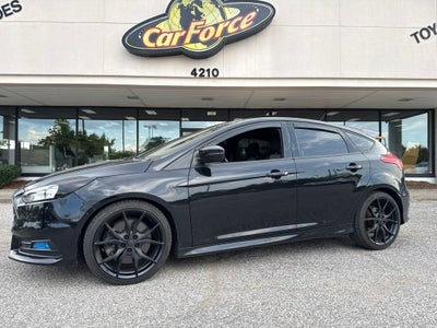 2017 Ford Focus ST