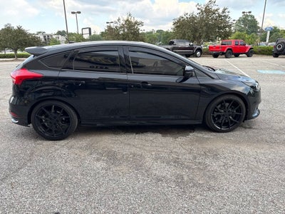 2017 Ford Focus ST