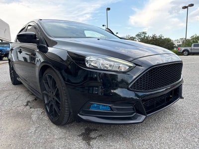 2017 Ford Focus ST