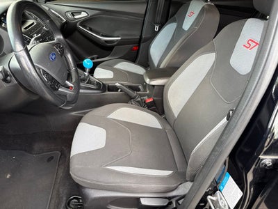2017 Ford Focus ST