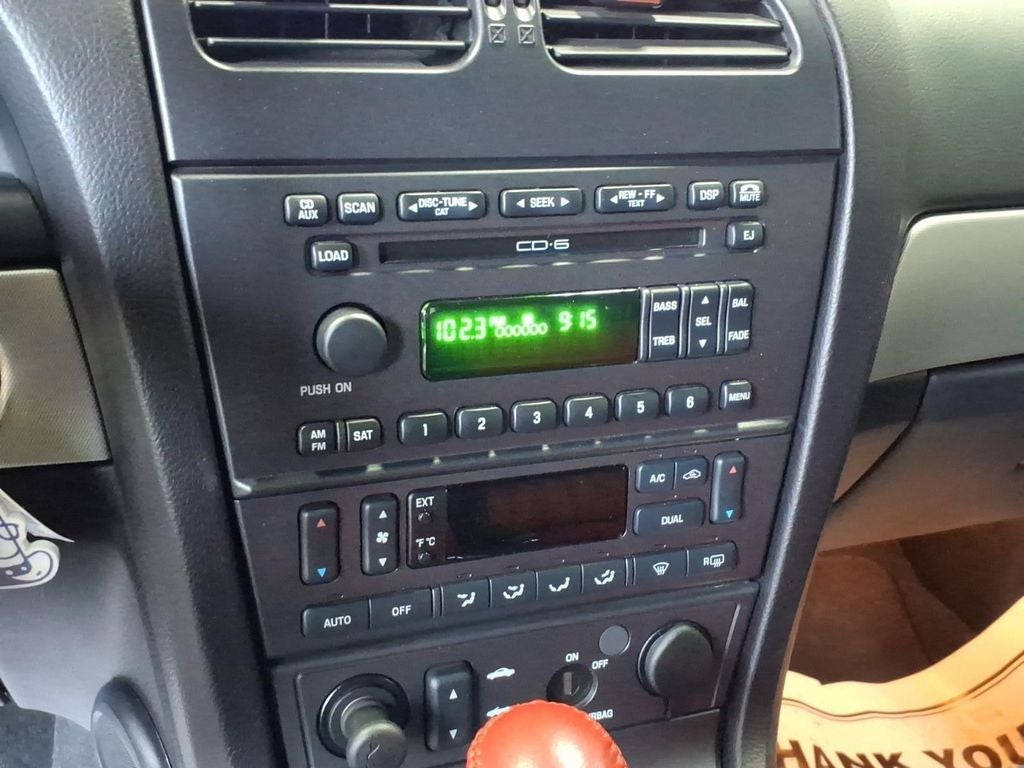 2005 Ford Thunderbird Base