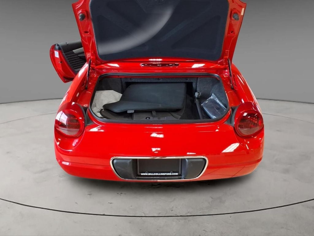 2005 Ford Thunderbird Base