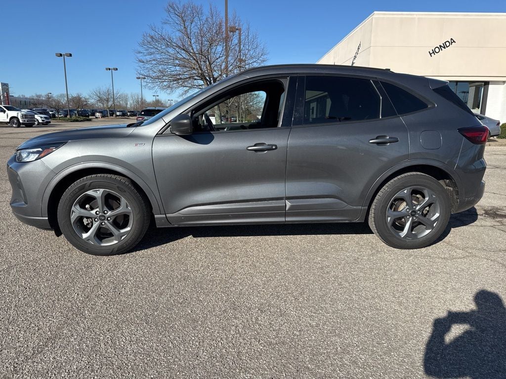 2023 Ford Escape Hybrid ST-Line