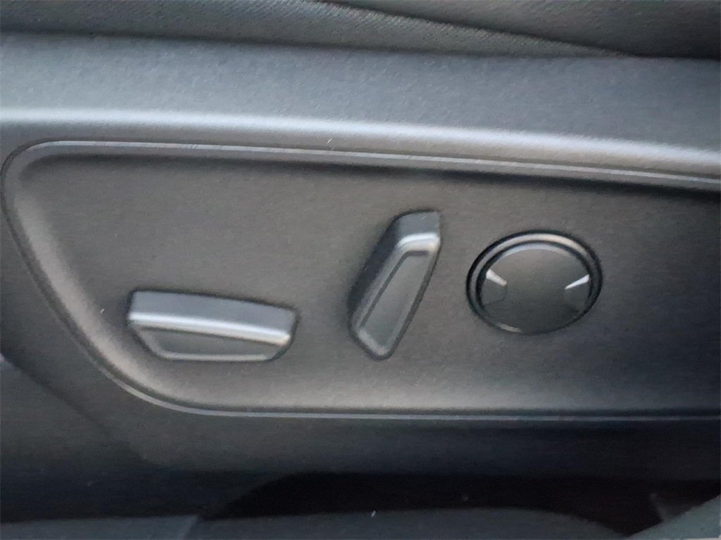 2026 Ford Escape Platinum