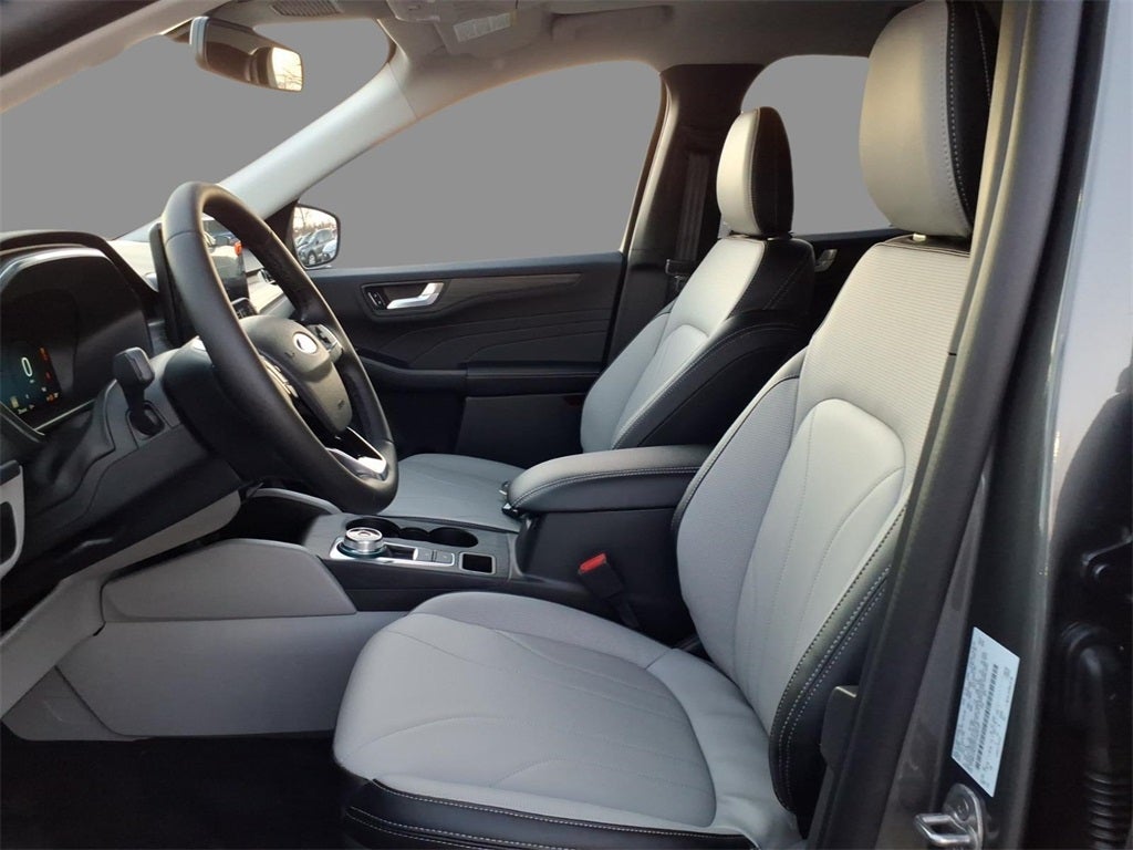 2026 Ford Escape Platinum