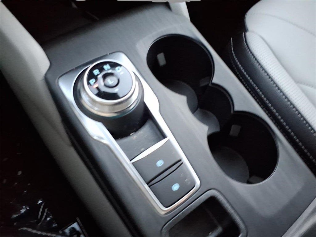 2026 Ford Escape Platinum