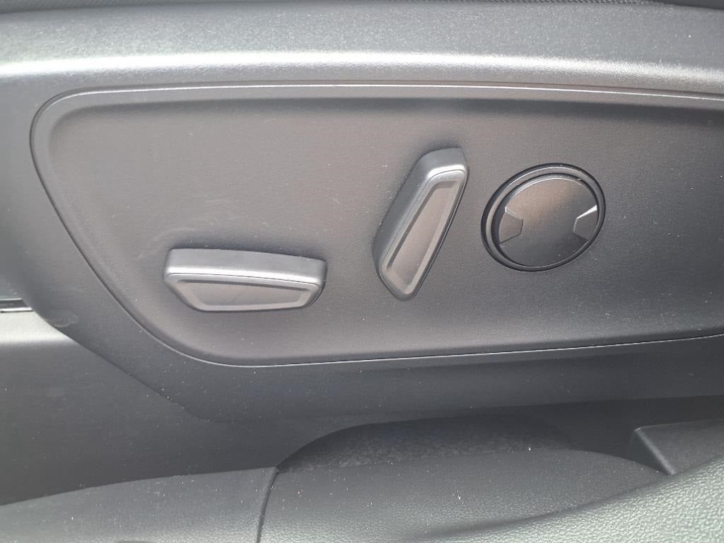 2025 Ford Escape Hybrid ST-Line Select