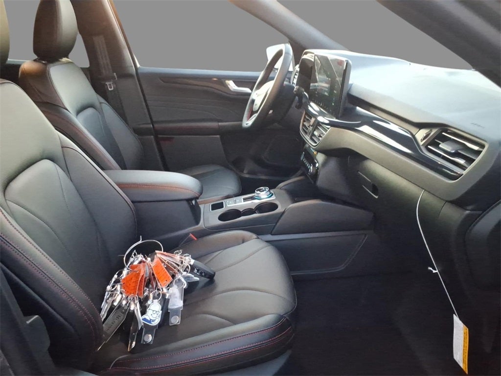 2026 Ford Escape ST-Line Elite