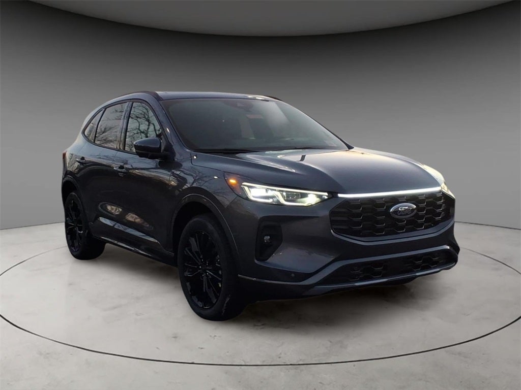 2026 Ford Escape ST-Line Elite