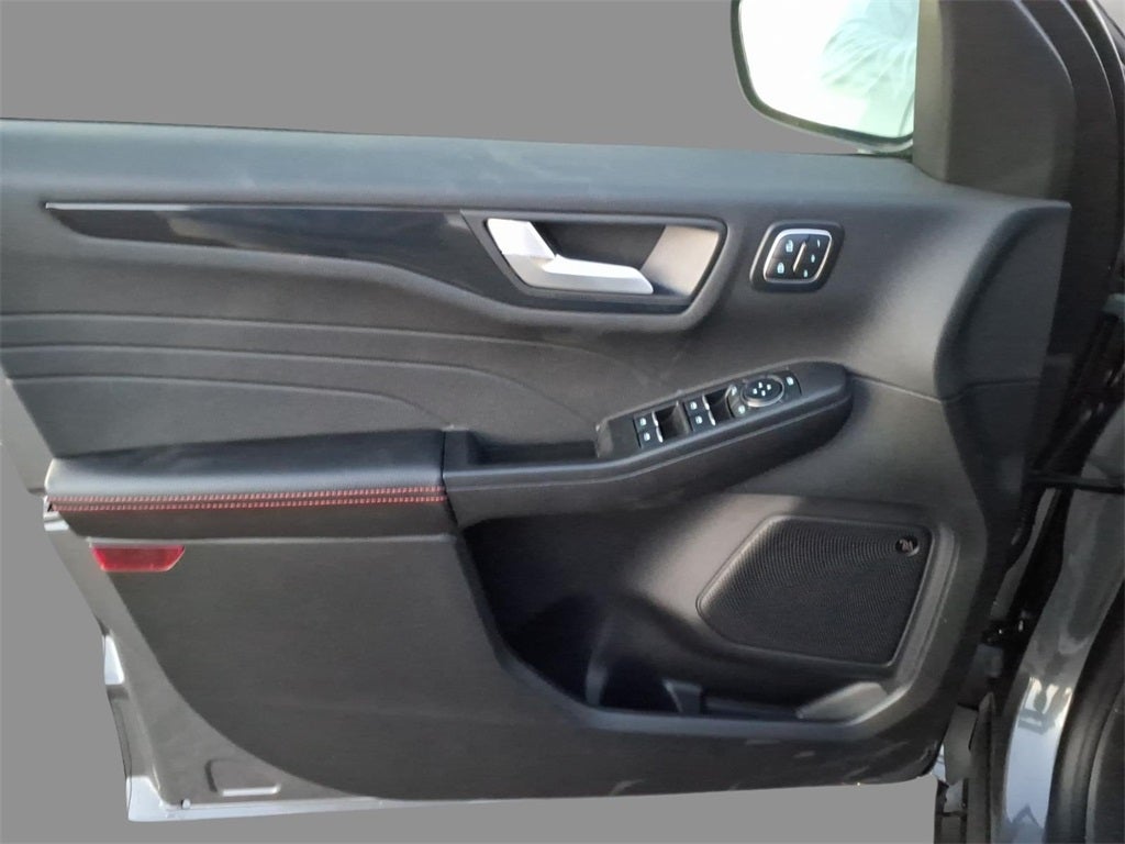 2026 Ford Escape ST-Line Elite