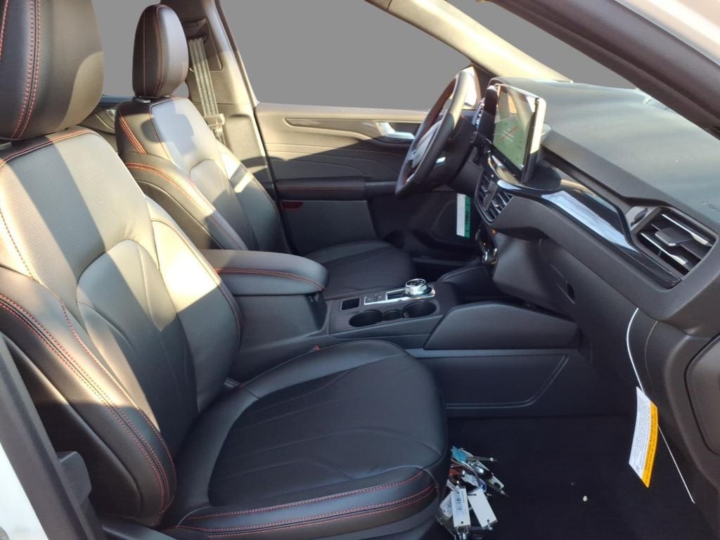 2026 Ford Escape Hybrid ST-Line Elite