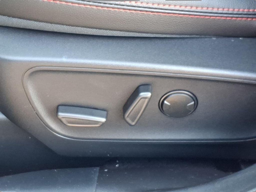 2026 Ford Escape Hybrid ST-Line Elite