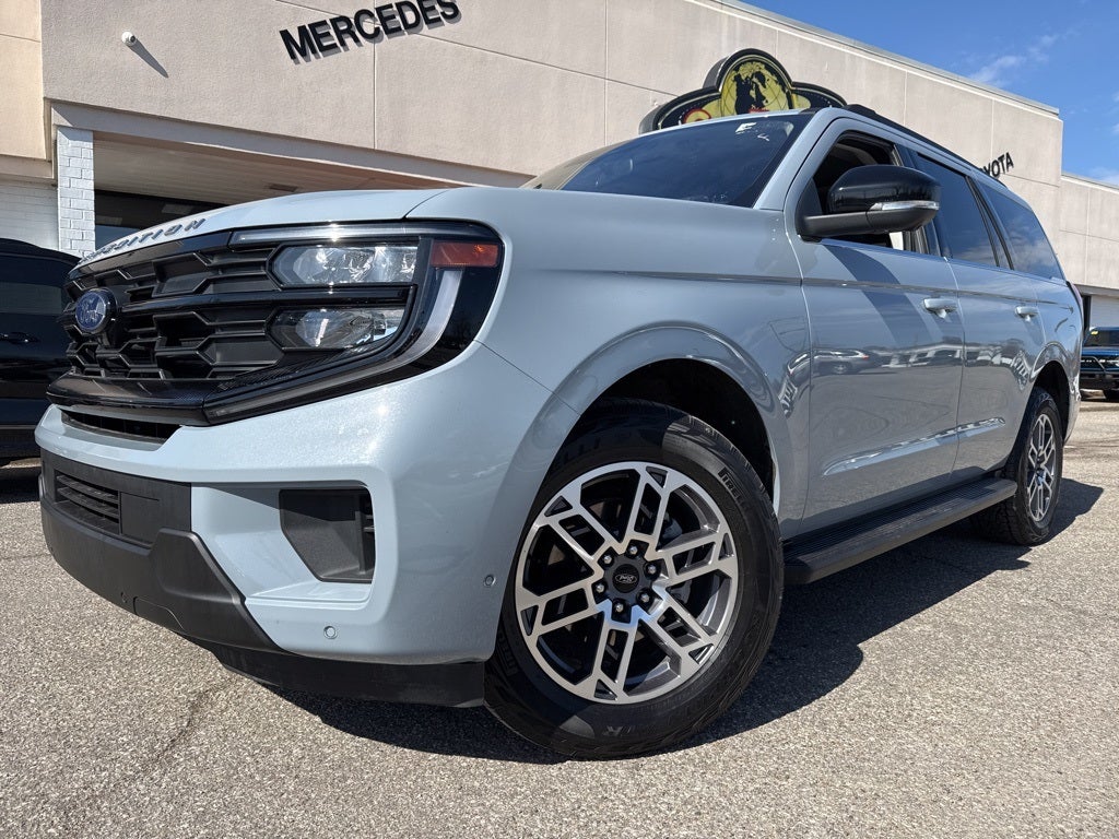 2025 Ford Expedition Active