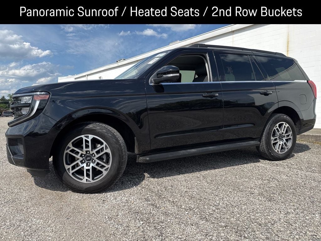 2025 Ford Expedition Active 4x4's photo