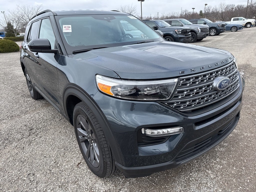 2023 Ford Explorer XLT