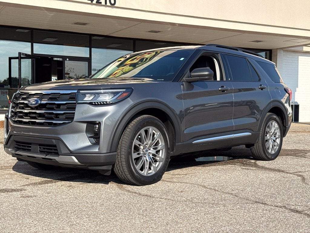 2025 Ford Explorer Active