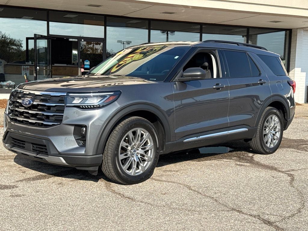 2025 Ford Explorer Active