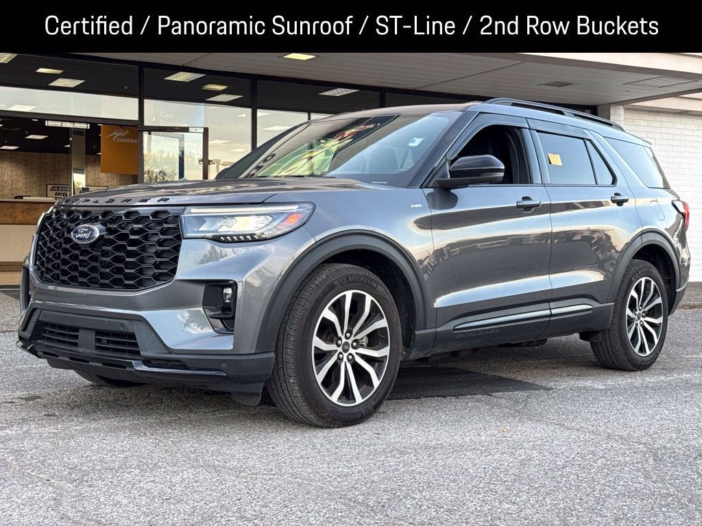 2025 Ford Explorer ST-Line